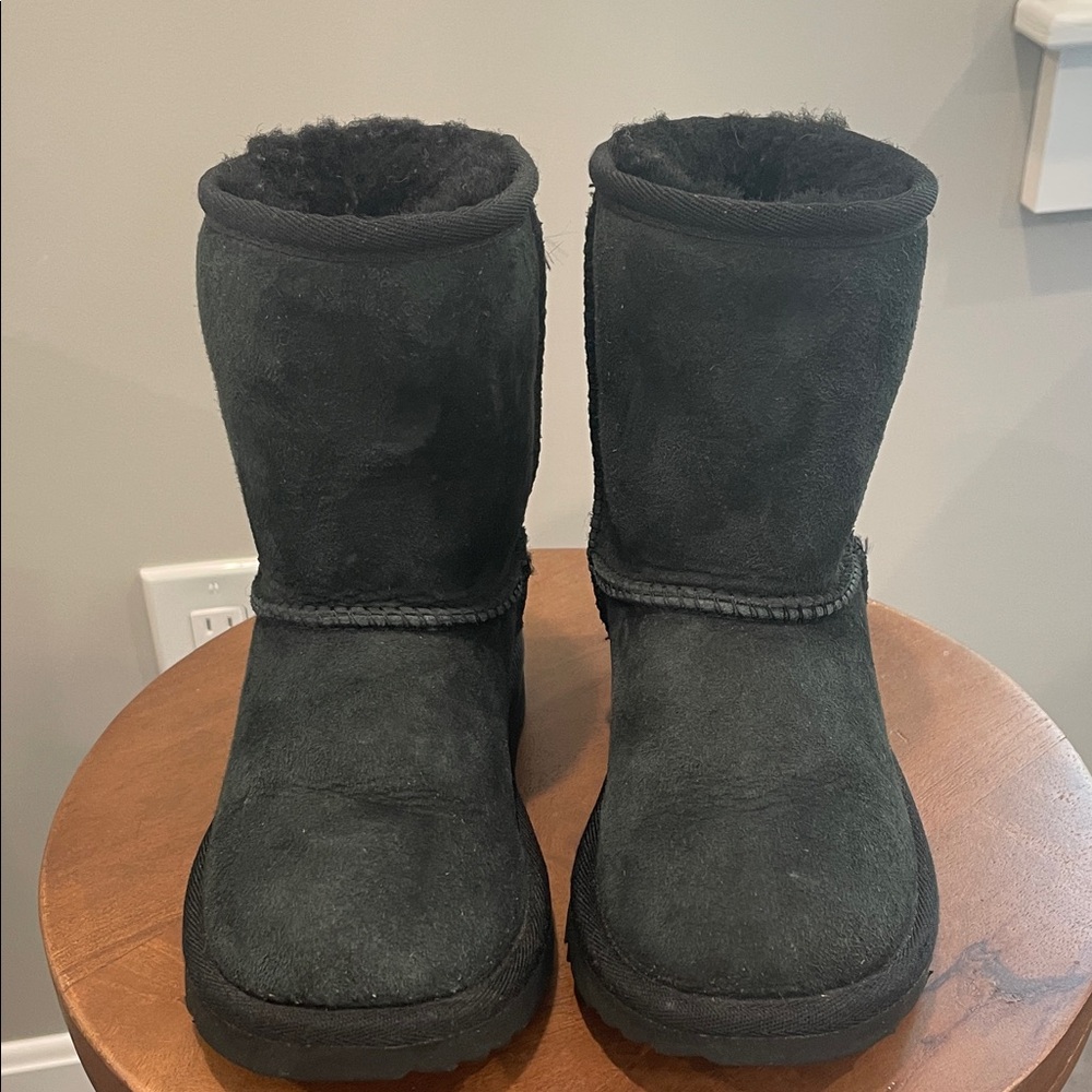 UGG Classic II Boot Black Shearling Boots Girls size 12